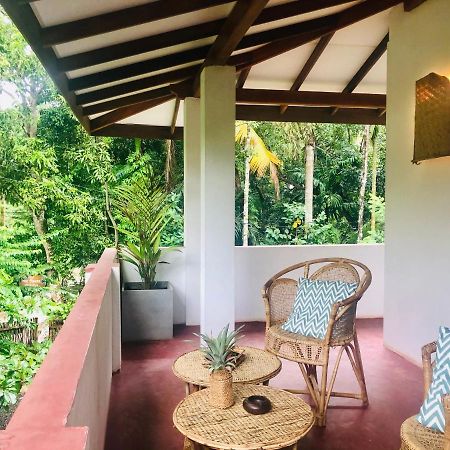 Appartement Le Cabanon à Dikwella Extérieur photo