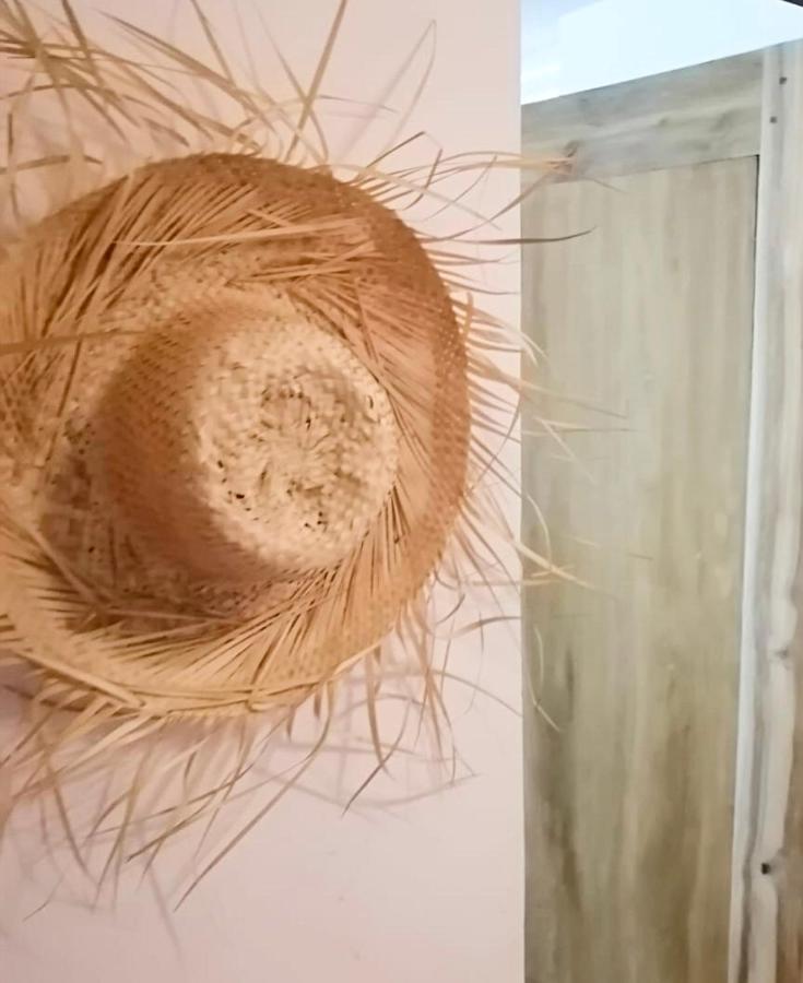 Appartement Le Cabanon à Dikwella Extérieur photo
