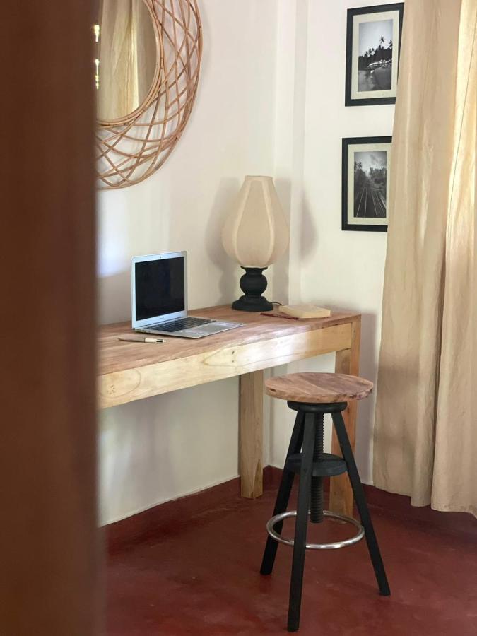 Appartement Le Cabanon à Dikwella Extérieur photo